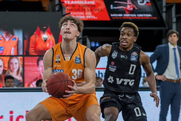 而詹姆斯这 而詹姆斯这