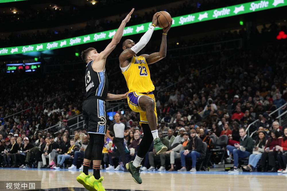 C罗在防守 C罗在防守