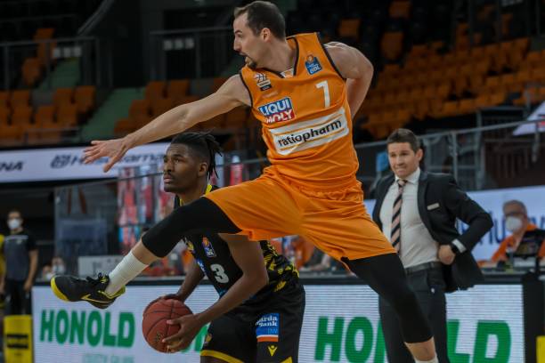 球员精密配 球员精密配