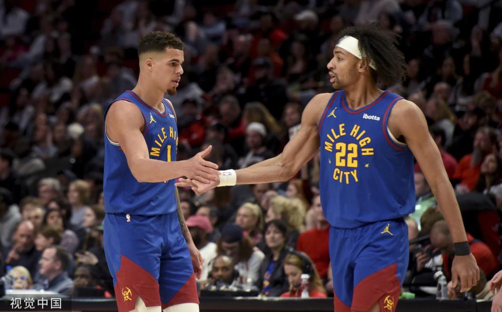 他的教练却 他的教练却